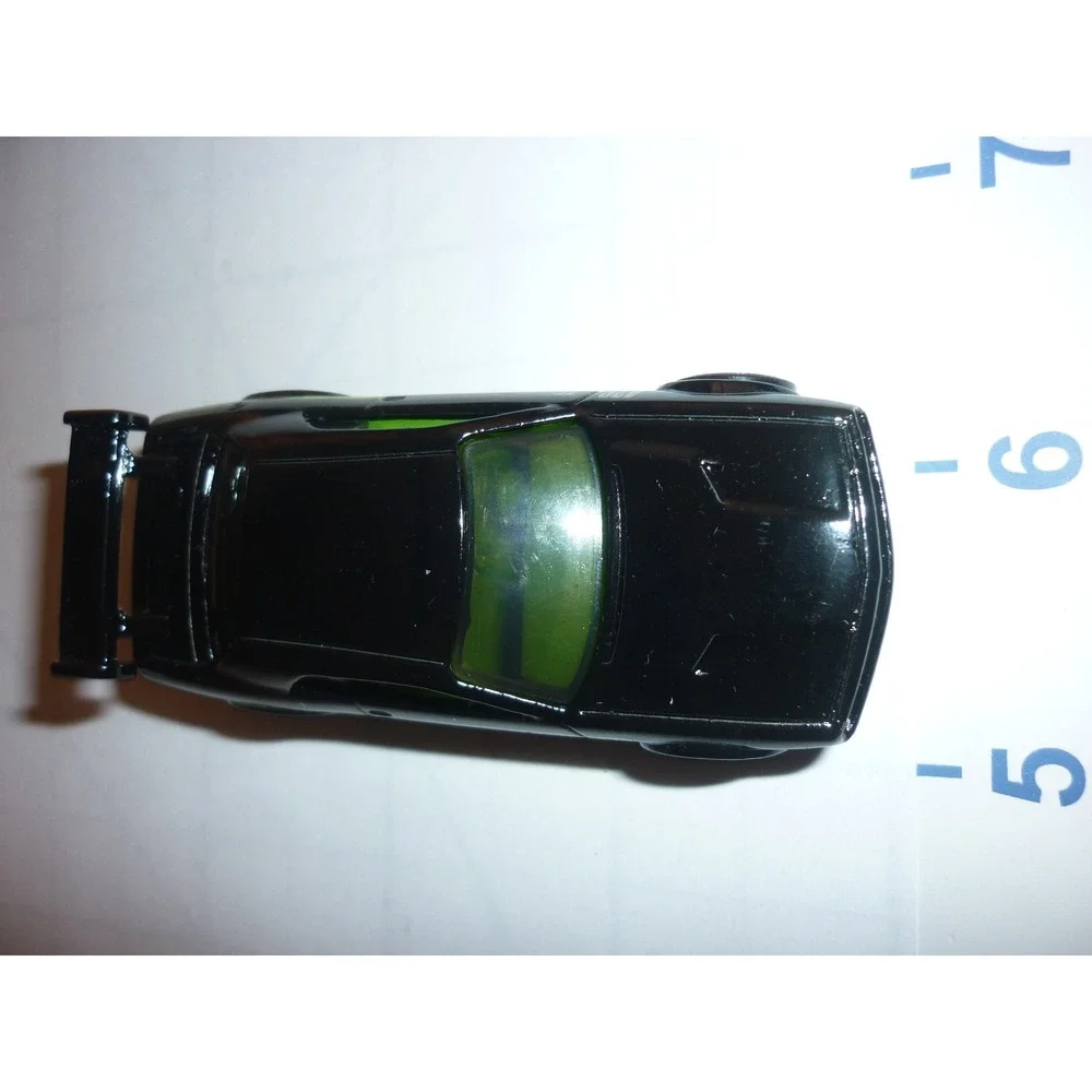 Hot Wheels Dodge Challenger Drift Car Black Green 1:64 Scale Diecast‎ Toy 2010